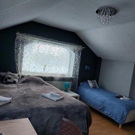 Twin Room With Shared Bathroom Njarthvik Buitenkant foto