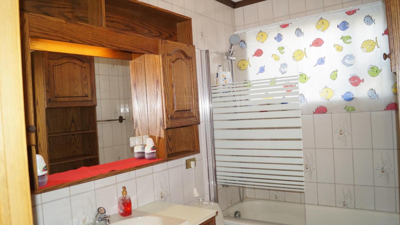 Twin Room With Shared Bathroom Njarthvik Buitenkant foto
