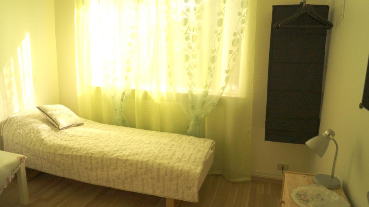 Twin Room With Shared Bathroom Njarthvik Buitenkant foto